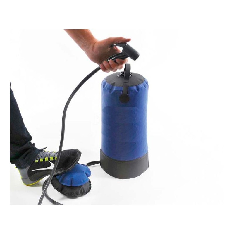 DUCHA PORTATIL EXTERIOR CON BOMBA DE PIE